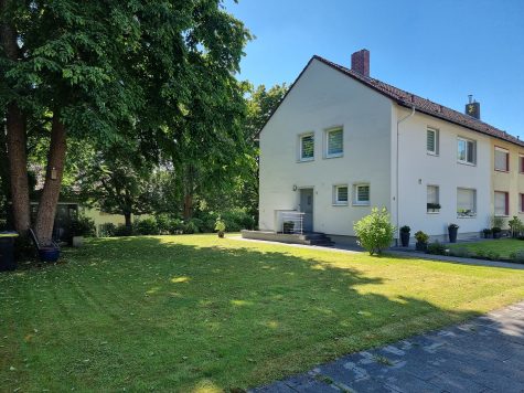 Doppelhaushälfte in Osnabrück zu verkaufen – einziehen und wohlfühlen!, 49088 Osnabrück, Reihenendhaus