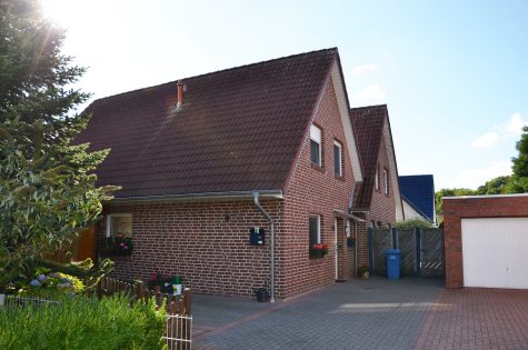 Doppelhaushälfte in ruhiger Lage, 49692 Cappeln, Haus