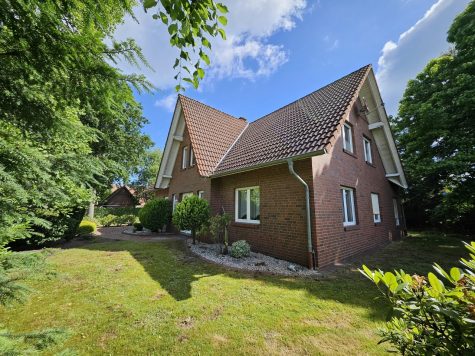 Sehr geräumiges 1-2 Familienhaus in Sevelten zu vermieten, 49692 Cappeln, Einfamilienhaus